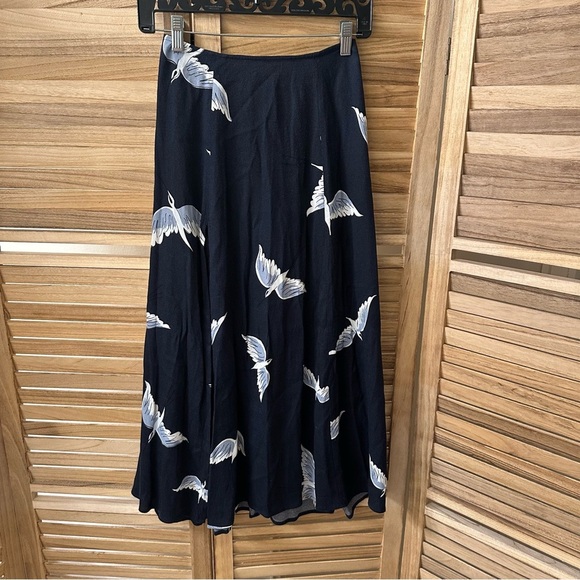 Reformation Zoe Side Slit Midi Skirt in Sparrow in blue size 0 - Picture 5 of 6